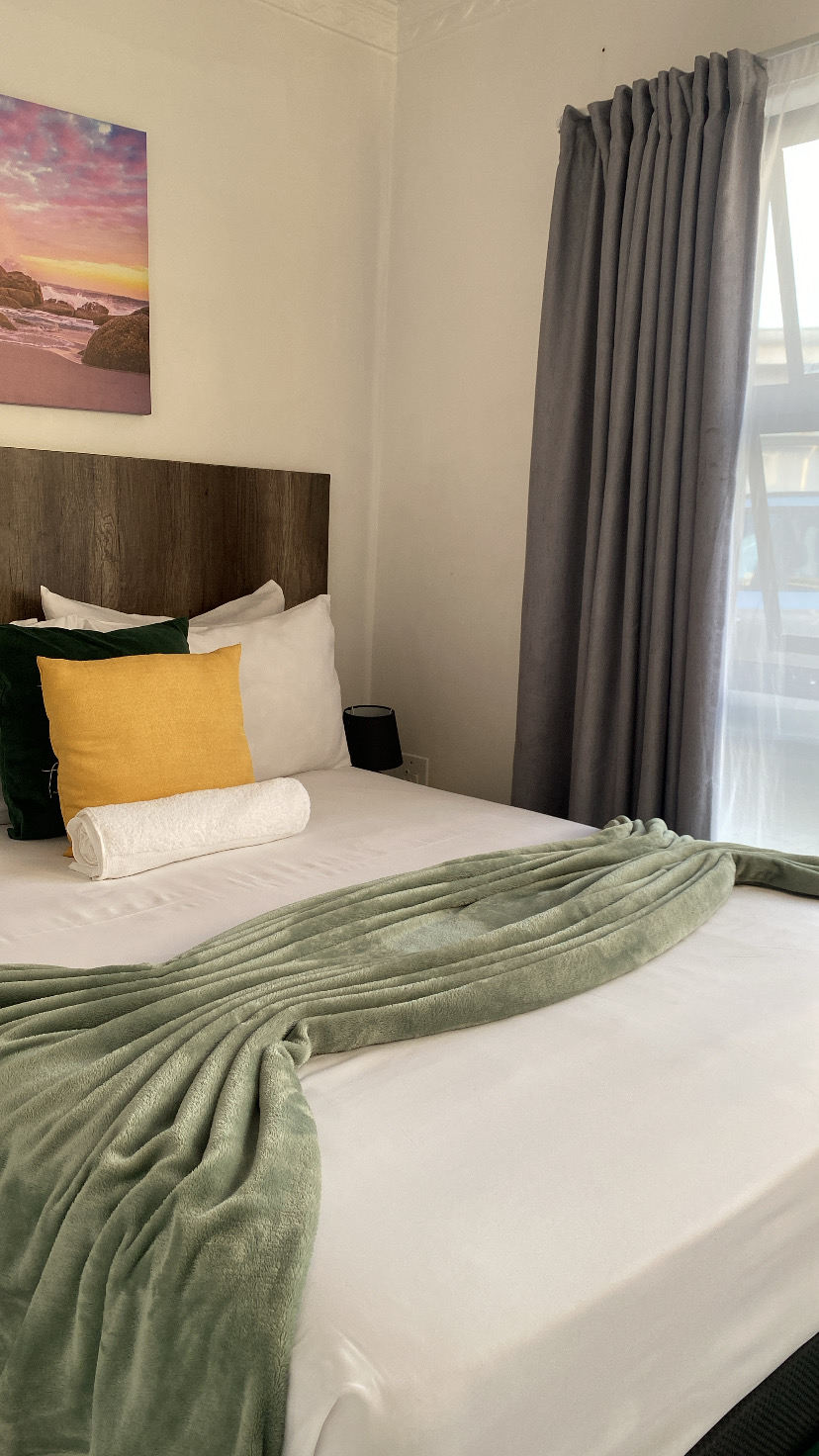 Blue Horizon Gallery Image 3